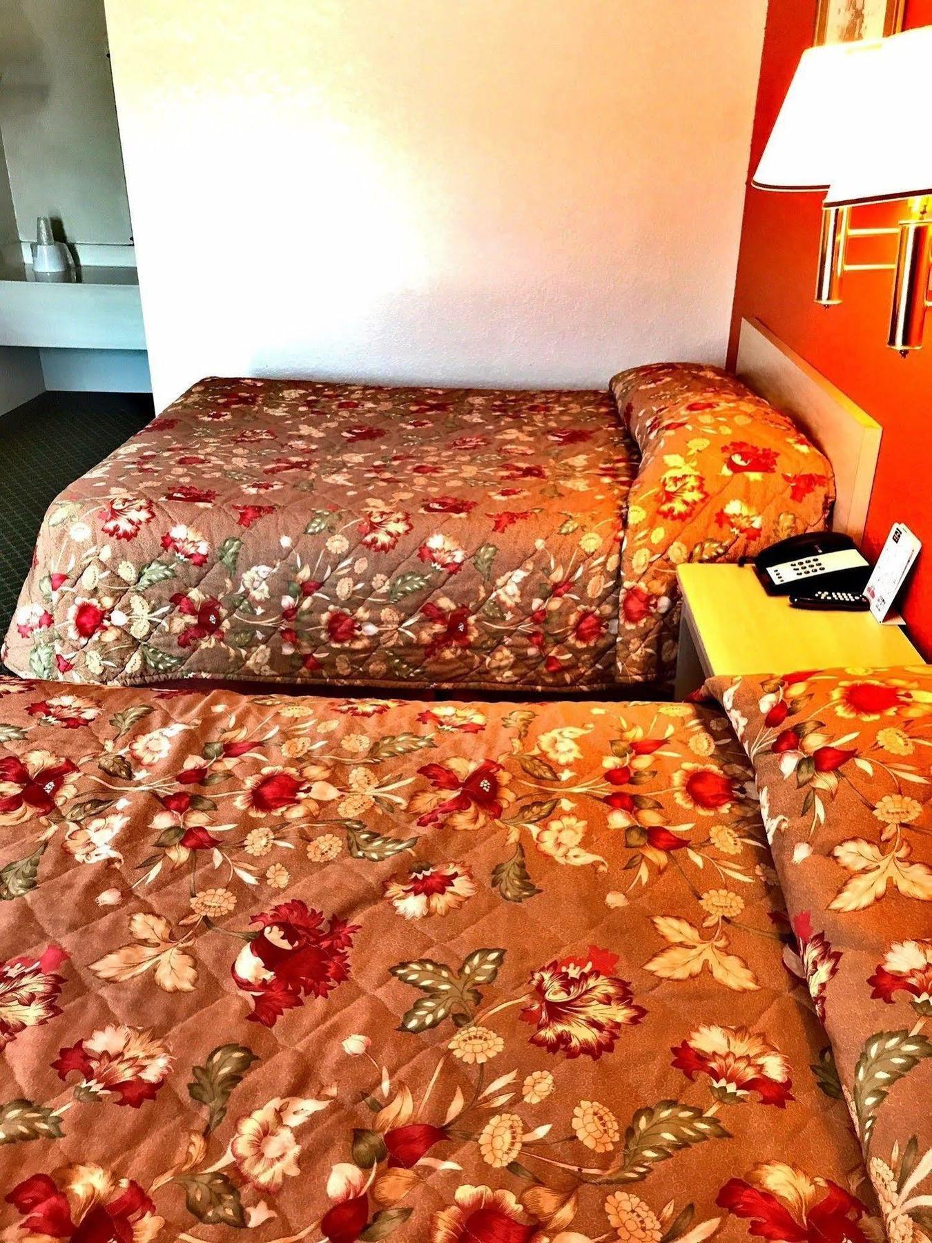 Qc Stay Inn 莫林 外观 照片
