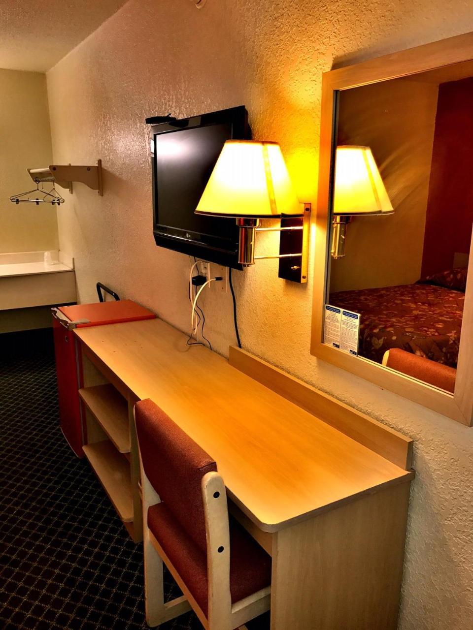 Qc Stay Inn 莫林 外观 照片